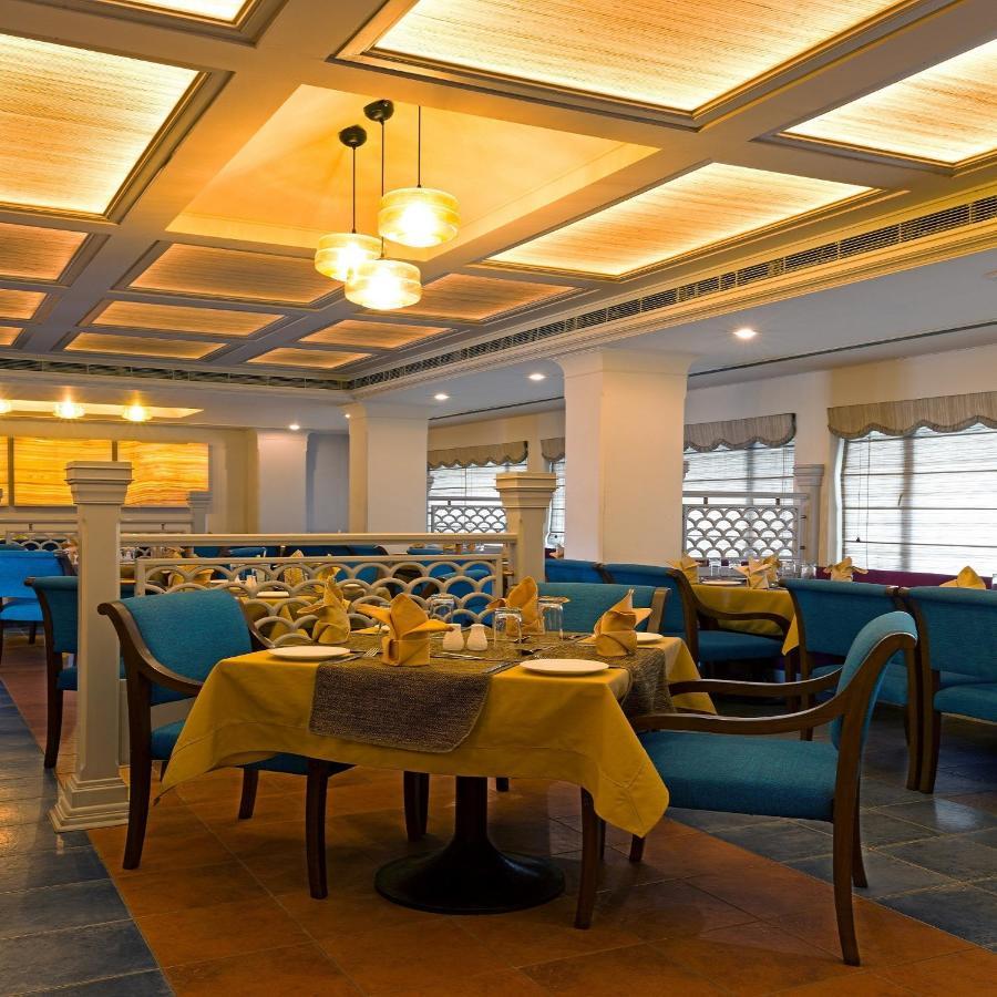 Hotel Crystal Palace Meerut Exterior photo