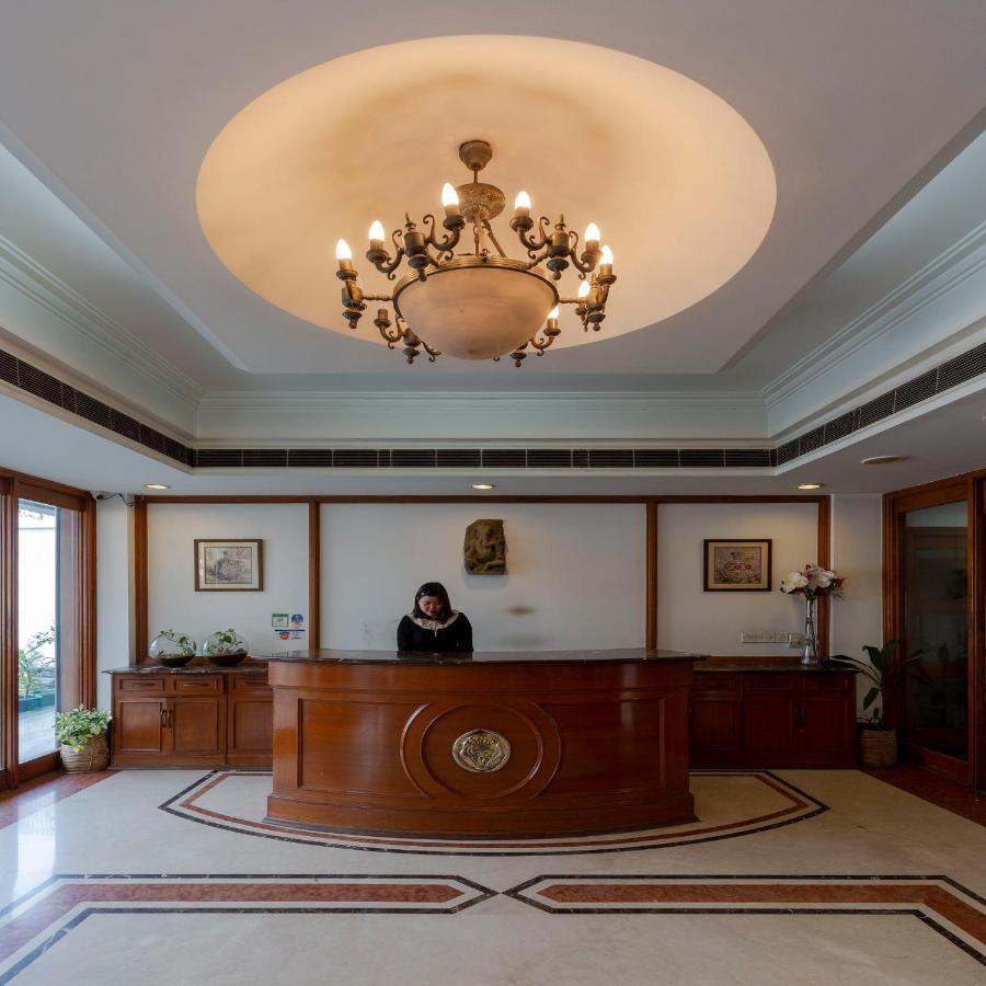 Hotel Crystal Palace Meerut Exterior photo