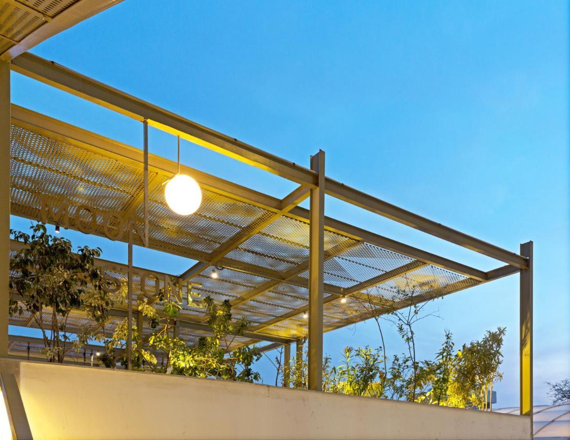 Hotel Crystal Palace Meerut Exterior photo