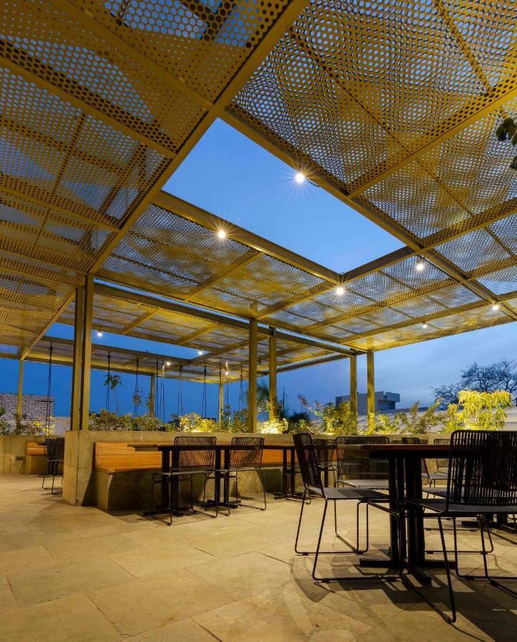 Hotel Crystal Palace Meerut Exterior photo